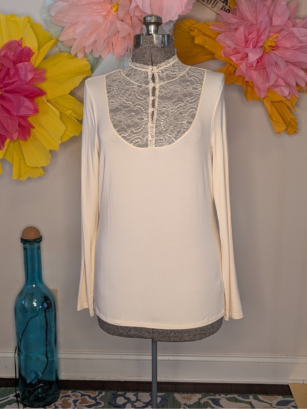 2209 - Lauren Ralph Lauren Cream Lace Detail Long Sleeve Top Size L
